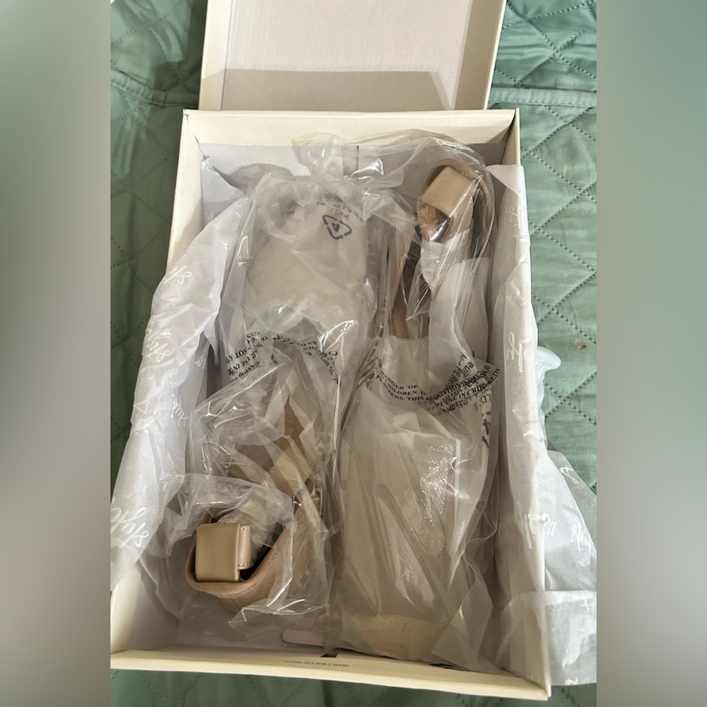 NWT Ankle Strap Shoes Sandals Sz 8M - Picture 3 of 8